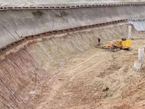 仁布基坑边坡加固