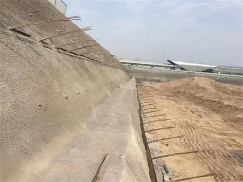 仁布河道边坡加固